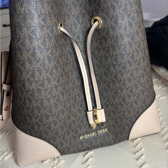 Michael kors bag - Picture 2 of 4